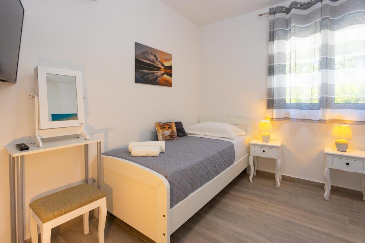 Apartments Jasa Deluxe Makarska Luaran gambar
